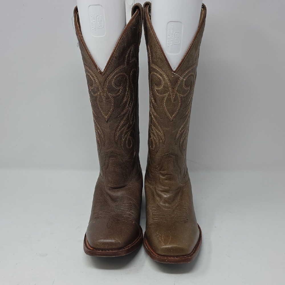 Shyanne Women's Darby Western Boots  Square Toe. - Picture 2 of 6